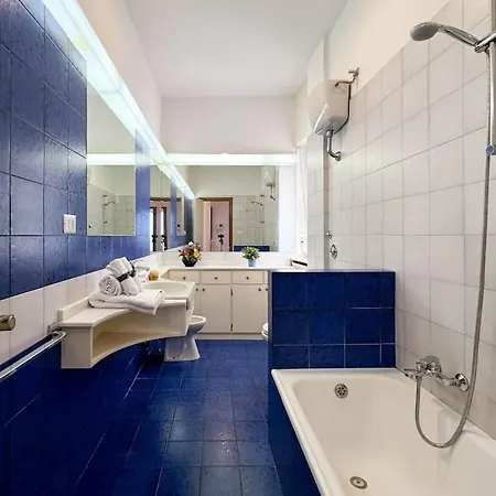 Apartamento 6 Posti - Fronte Mare Parcheggio Privato Ac Wifi By Wehostyou Civitanova Marche