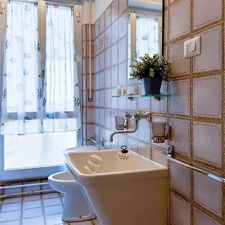 6 Posti - Fronte Mare Parcheggio Privato Ac Wifi By Wehostyou Apartamento *
